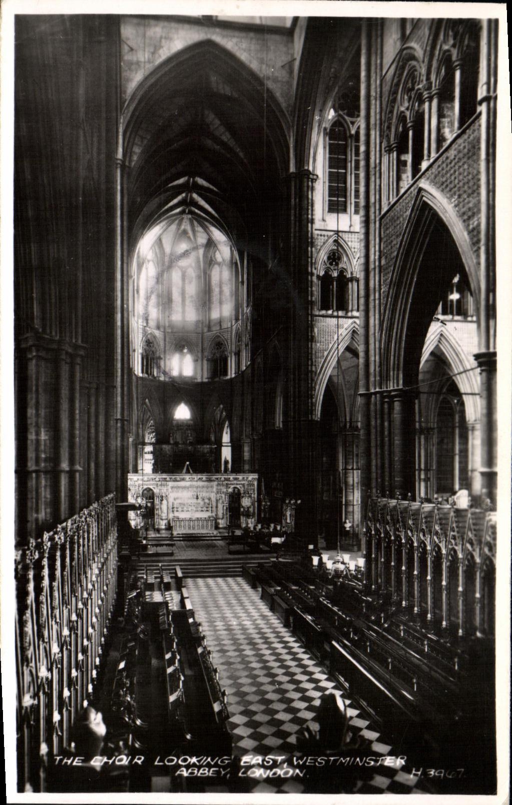 VINTAGE POSTCARD The Choir Looking East Westminster Abbey London