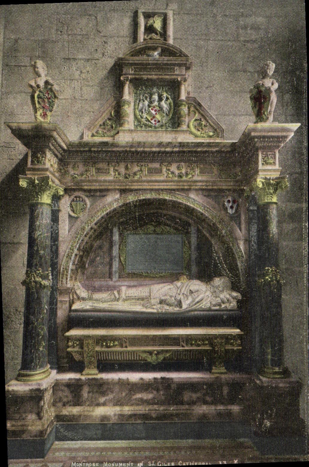 VINTAGE POSTCARD Montrose monument off St Gilles Cathedral