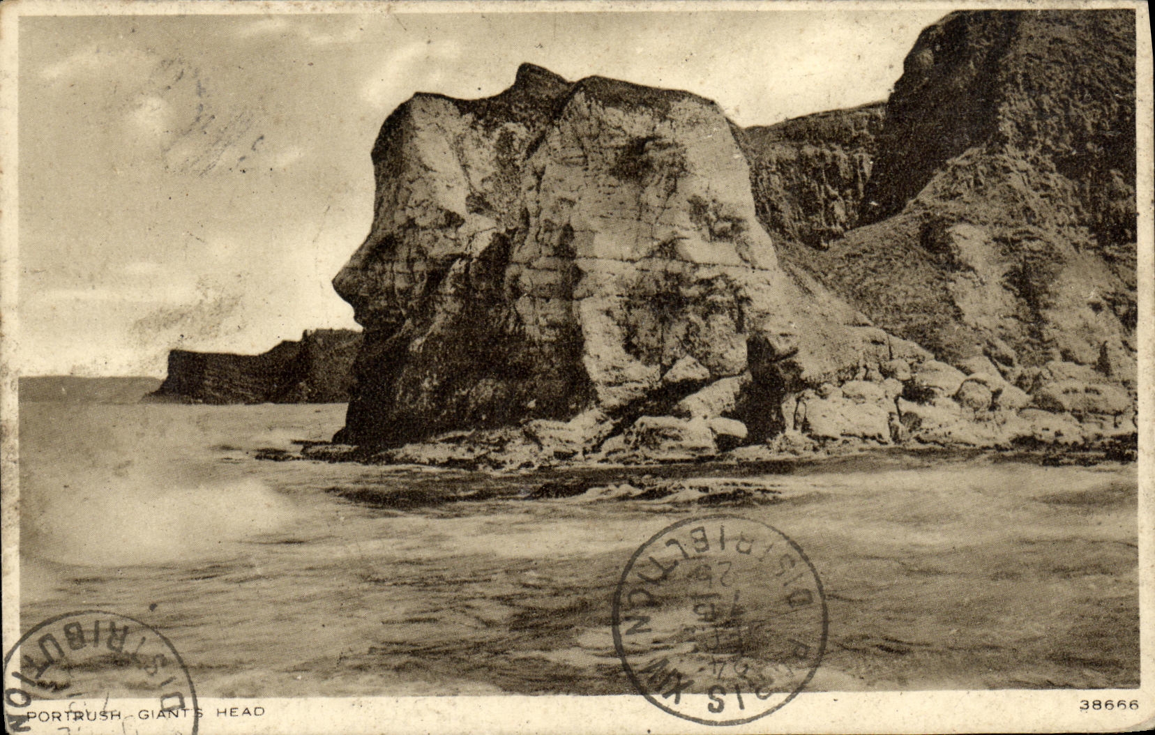 VINTAGE POSTCARD Portrush Giant Head