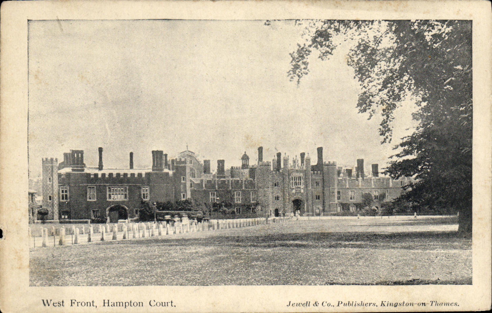 VINTAGE POSTCARD West Face Hampton Court