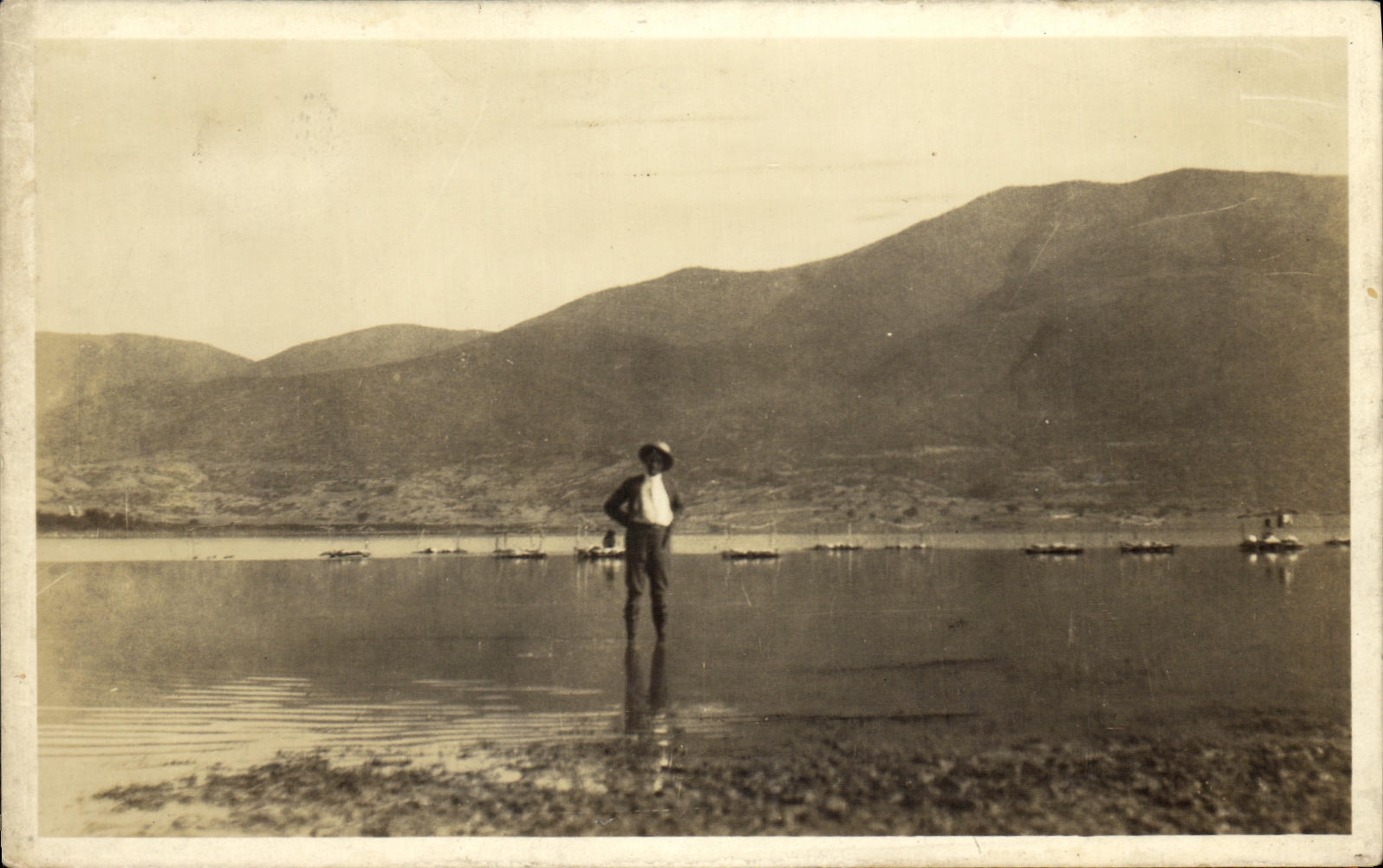 Postal photo hombre con la playa