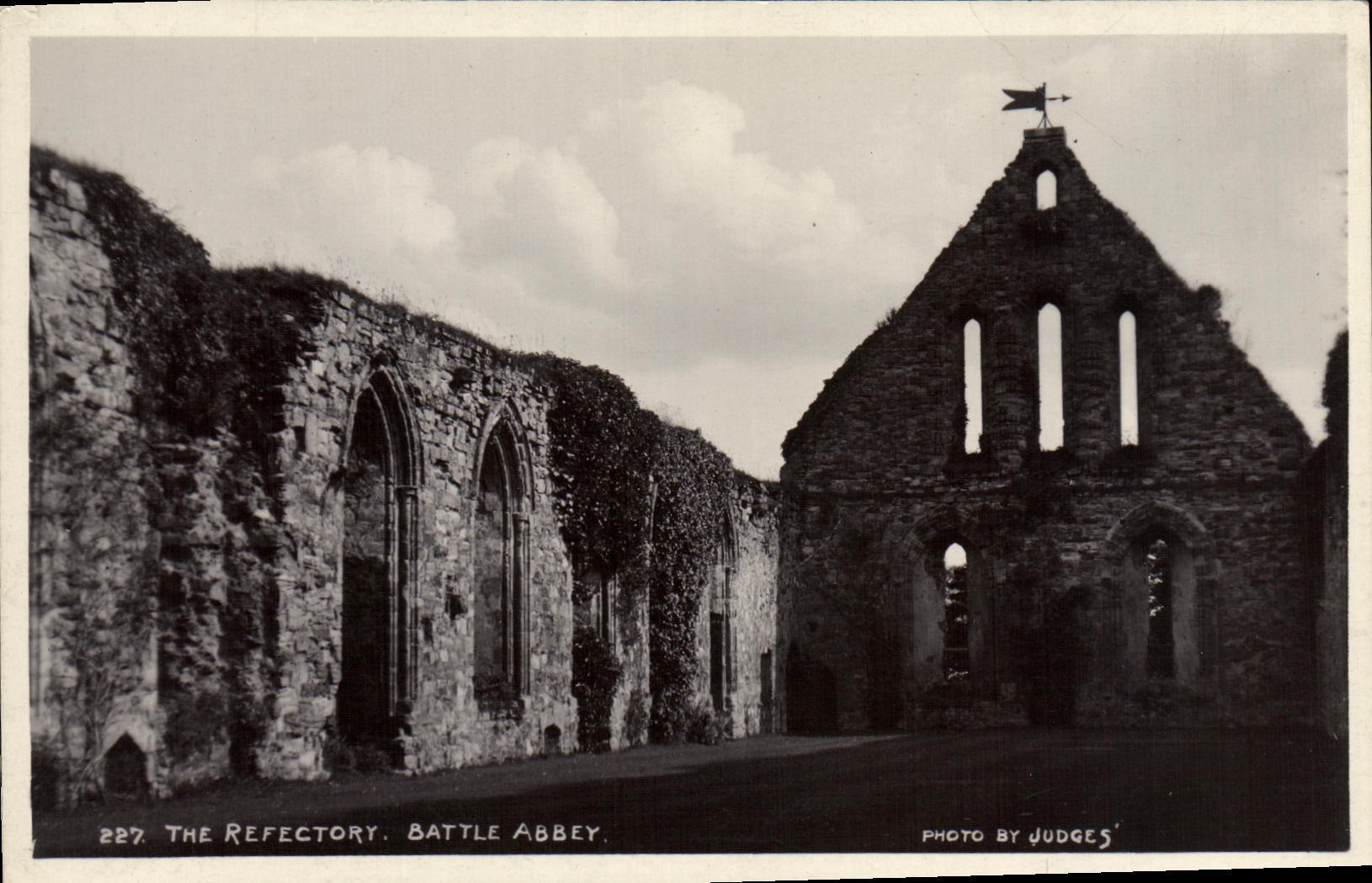 VINTAGE POSTCARD The Refectory Battle Abbey