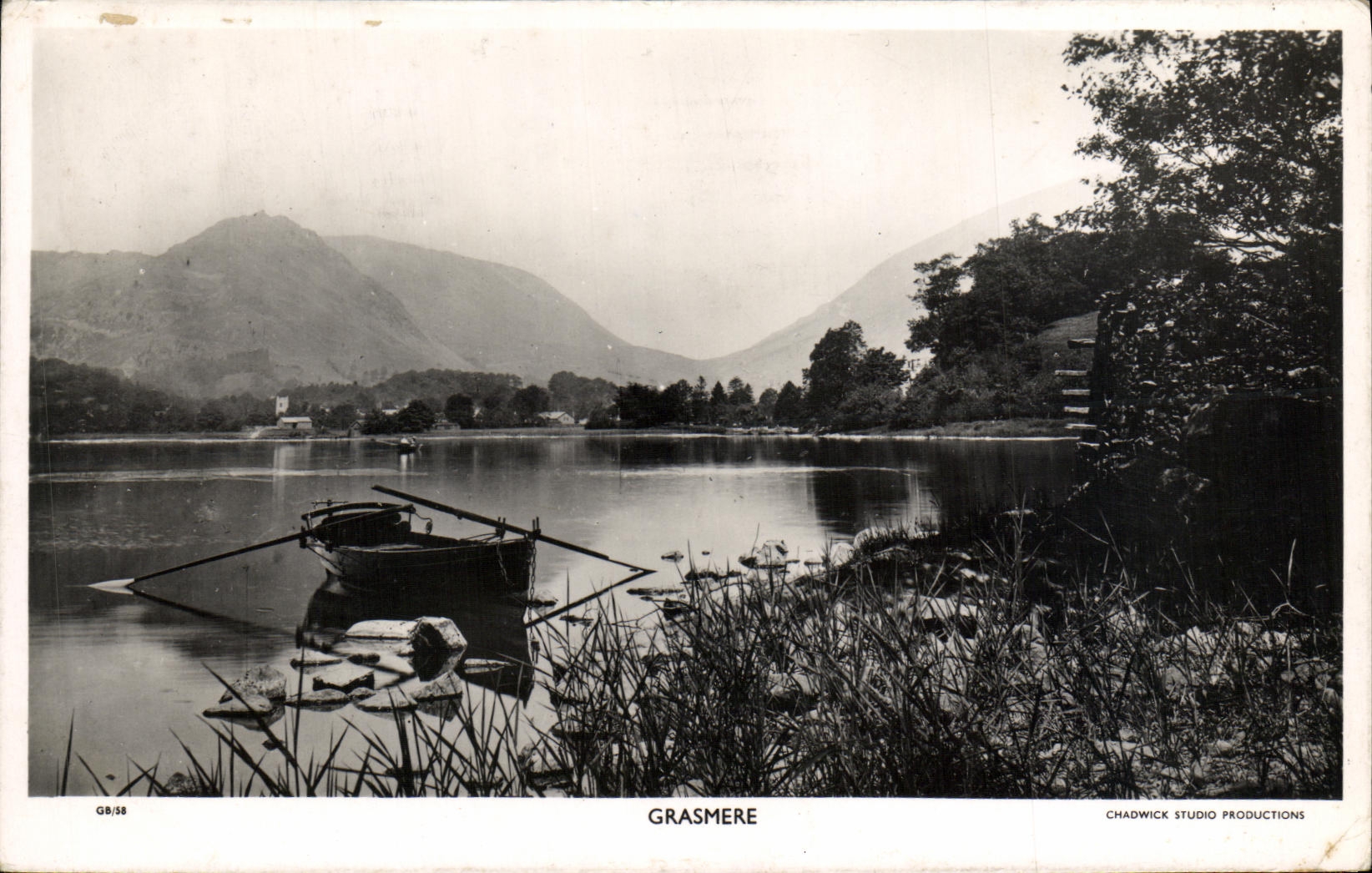 VINTAGE POSTCARD Grasmere
