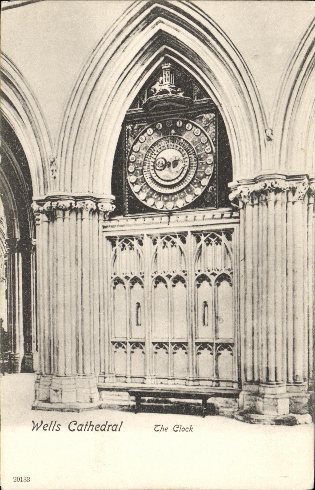 VINTAGE POSTCARD Wells Cathedral The Clock