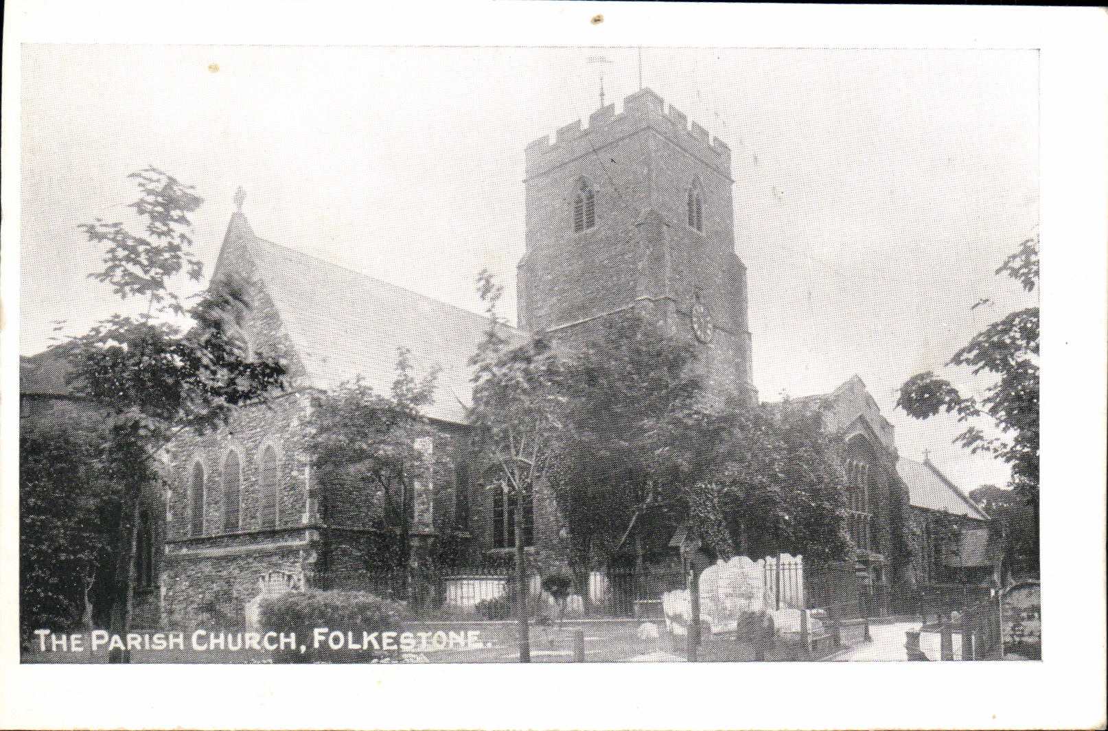 VINTAGE POSTCARD The Parish Church Folkestone