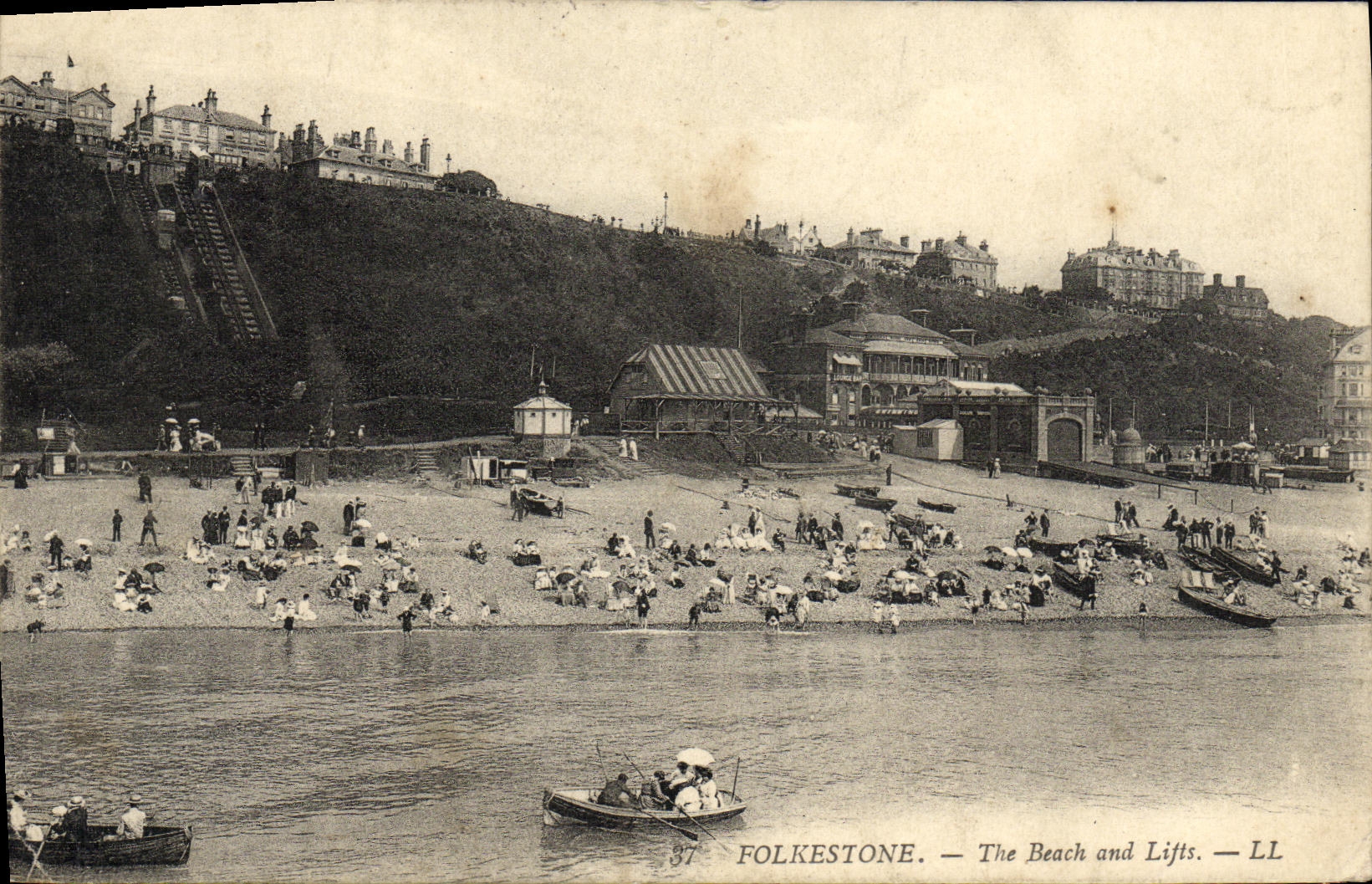 VINTAGE POSTCARD Folkestone The Beach and Top spins