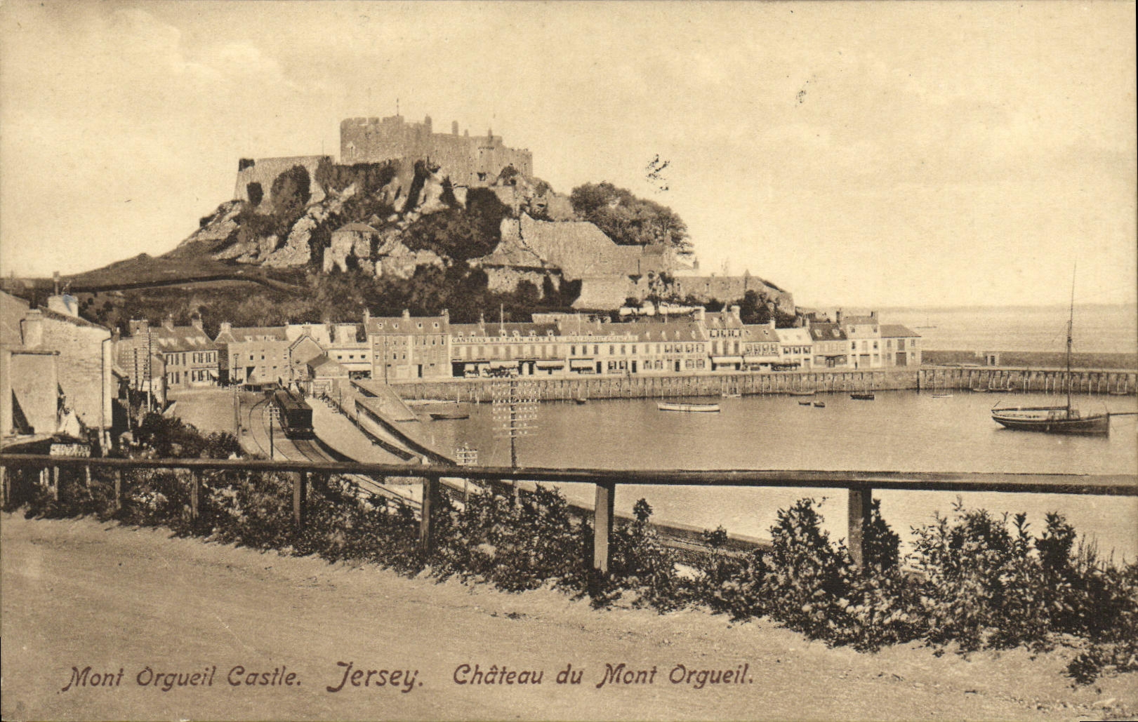 CPA Jersey Chateau du Mont Orgueil