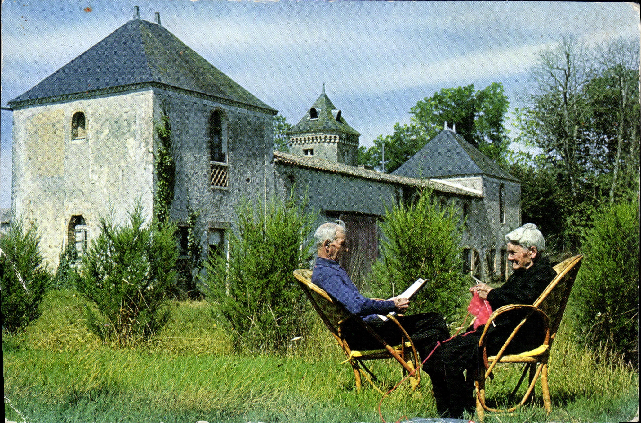 CPM Vacances A Remouille