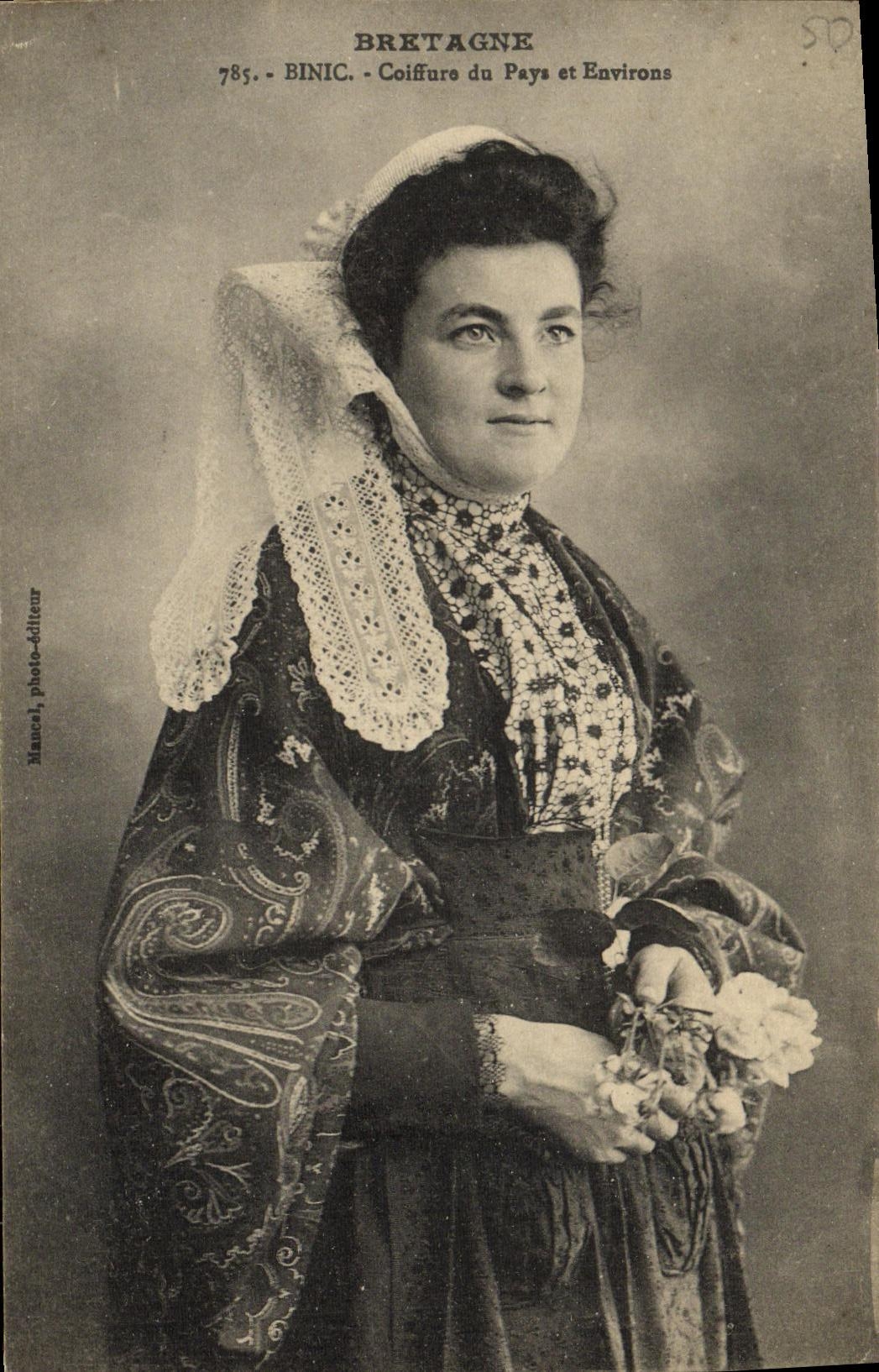 CPA Bretagne Binic Coiffure du Pays et Environs Folklore Coiffe