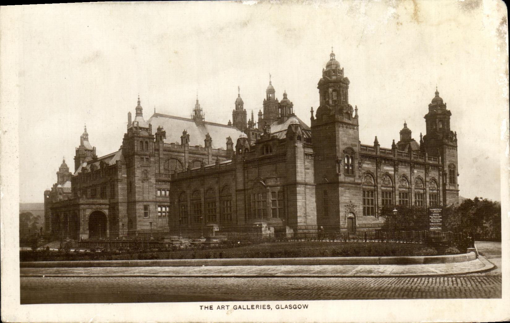 VINTAGE POSTCARD The Art Galsgow Galleries