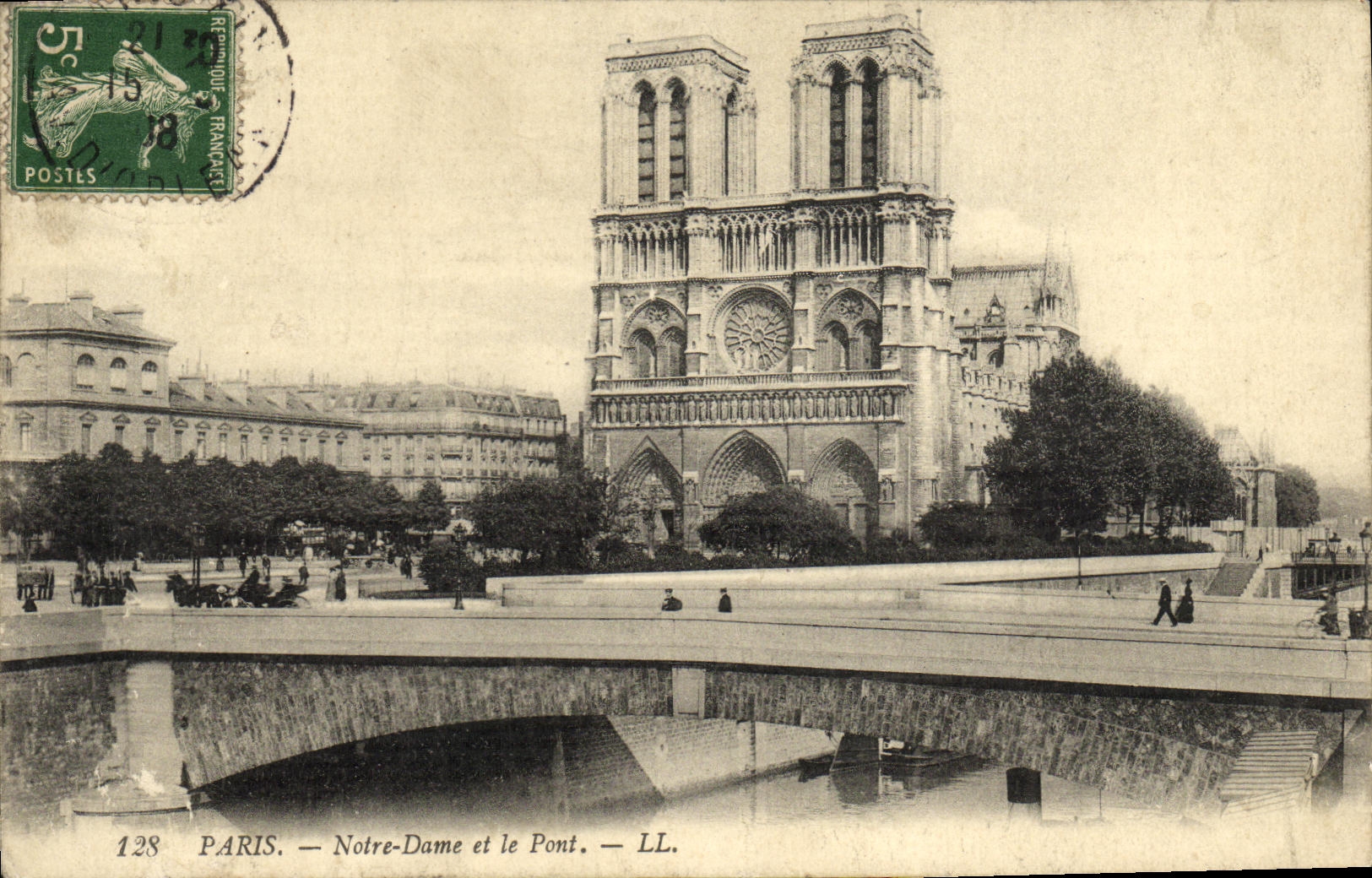 CPA Paris Eglise Notre Dame et le Pont