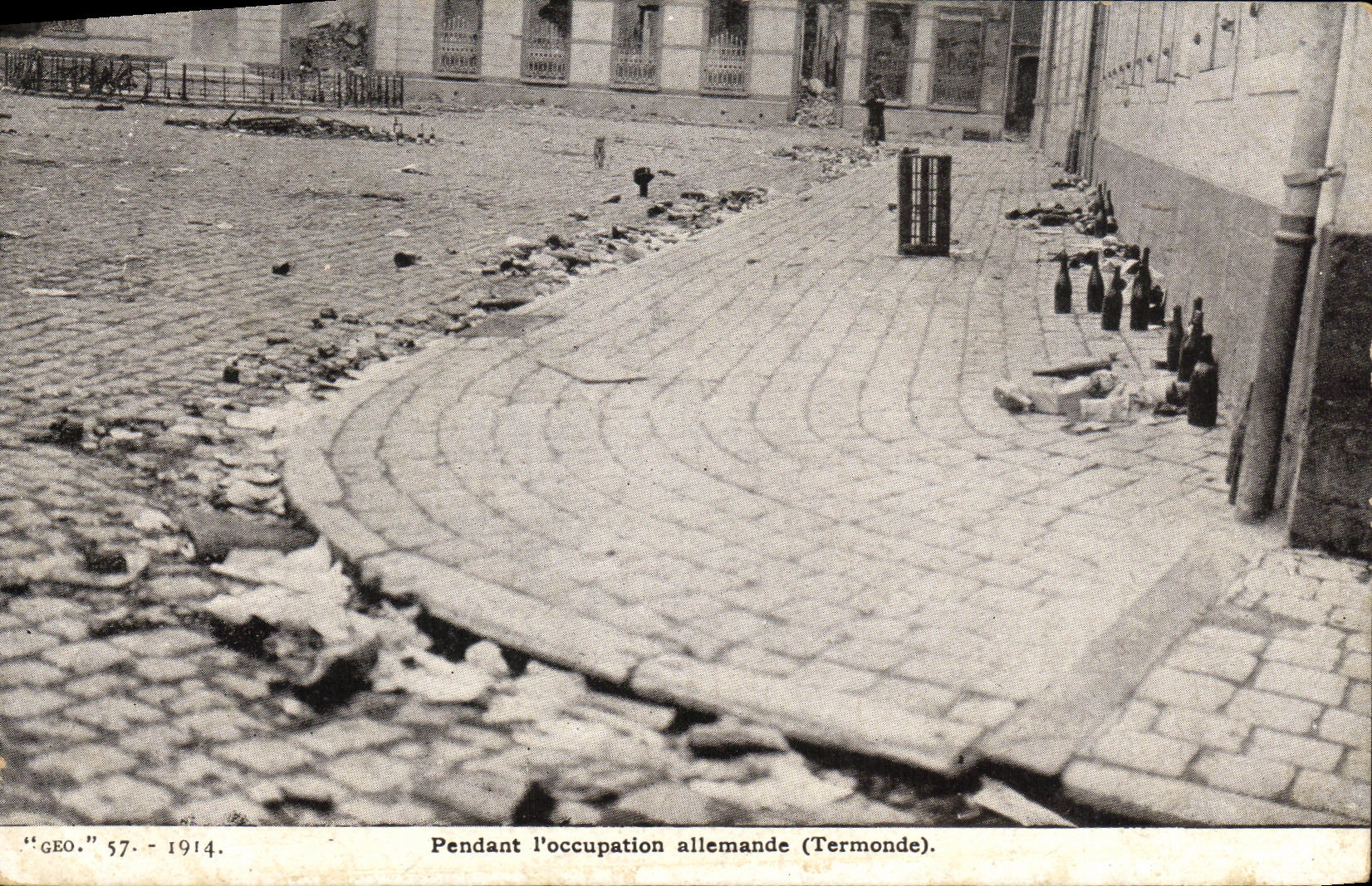 VINTAGE POSTCARD During L German occupation Termonde