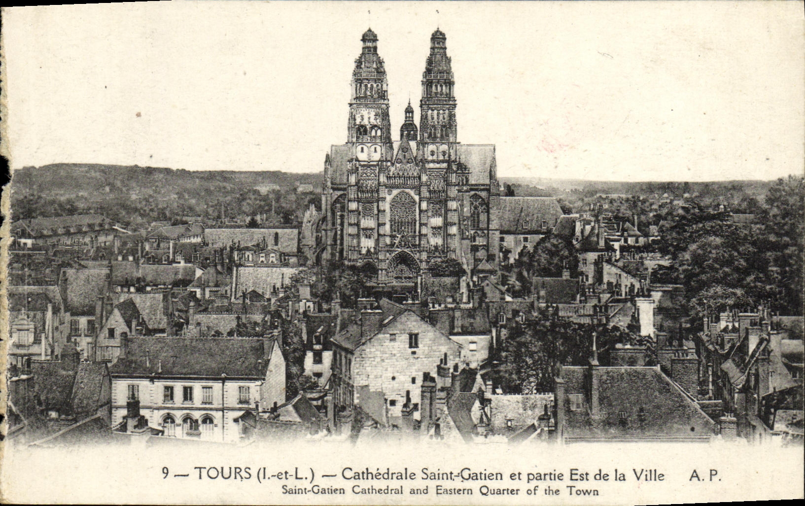 VINTAGE POSTCARD Tours Holy Cathderale Gatien and part Are City