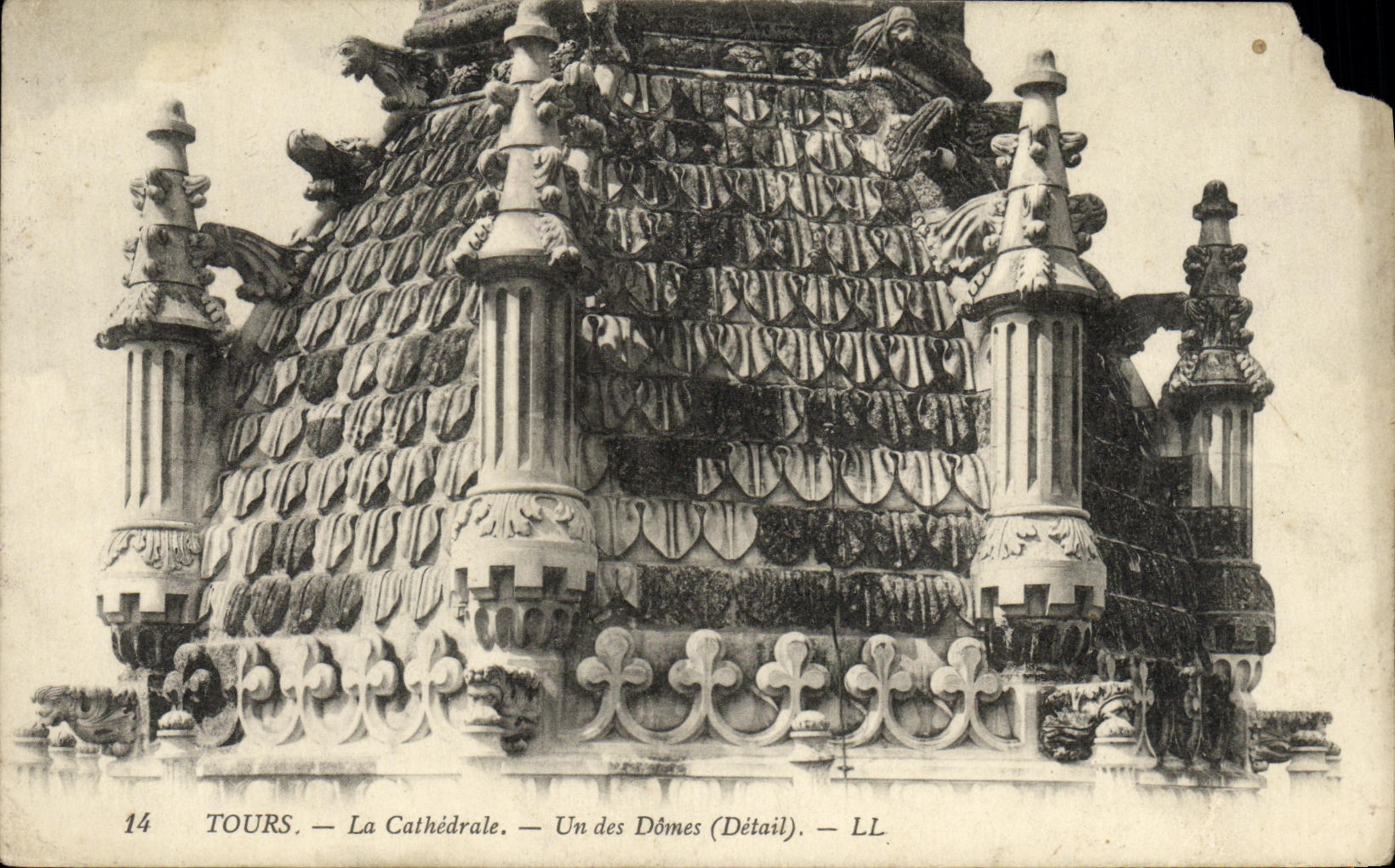 VINTAGE POSTCARD Tours Cathderale One of the Domes detail