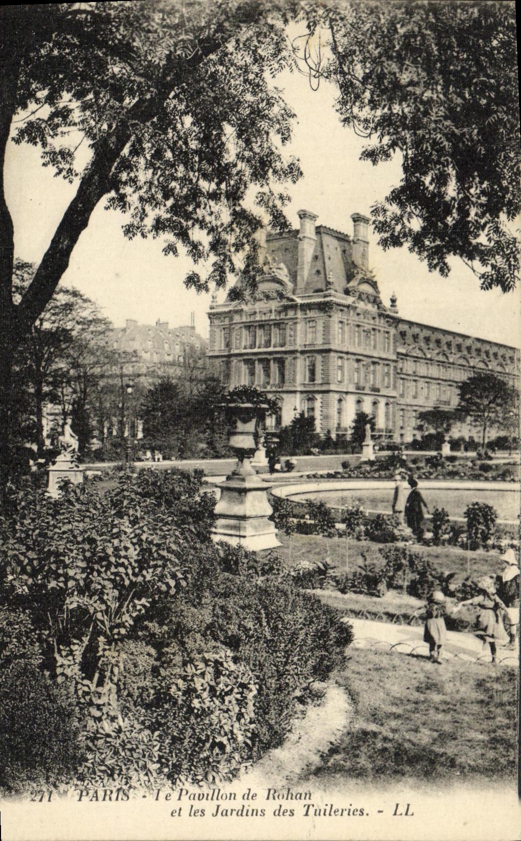CPA Paris Le Pavillon de Rohan et les Jardin des Tuileries