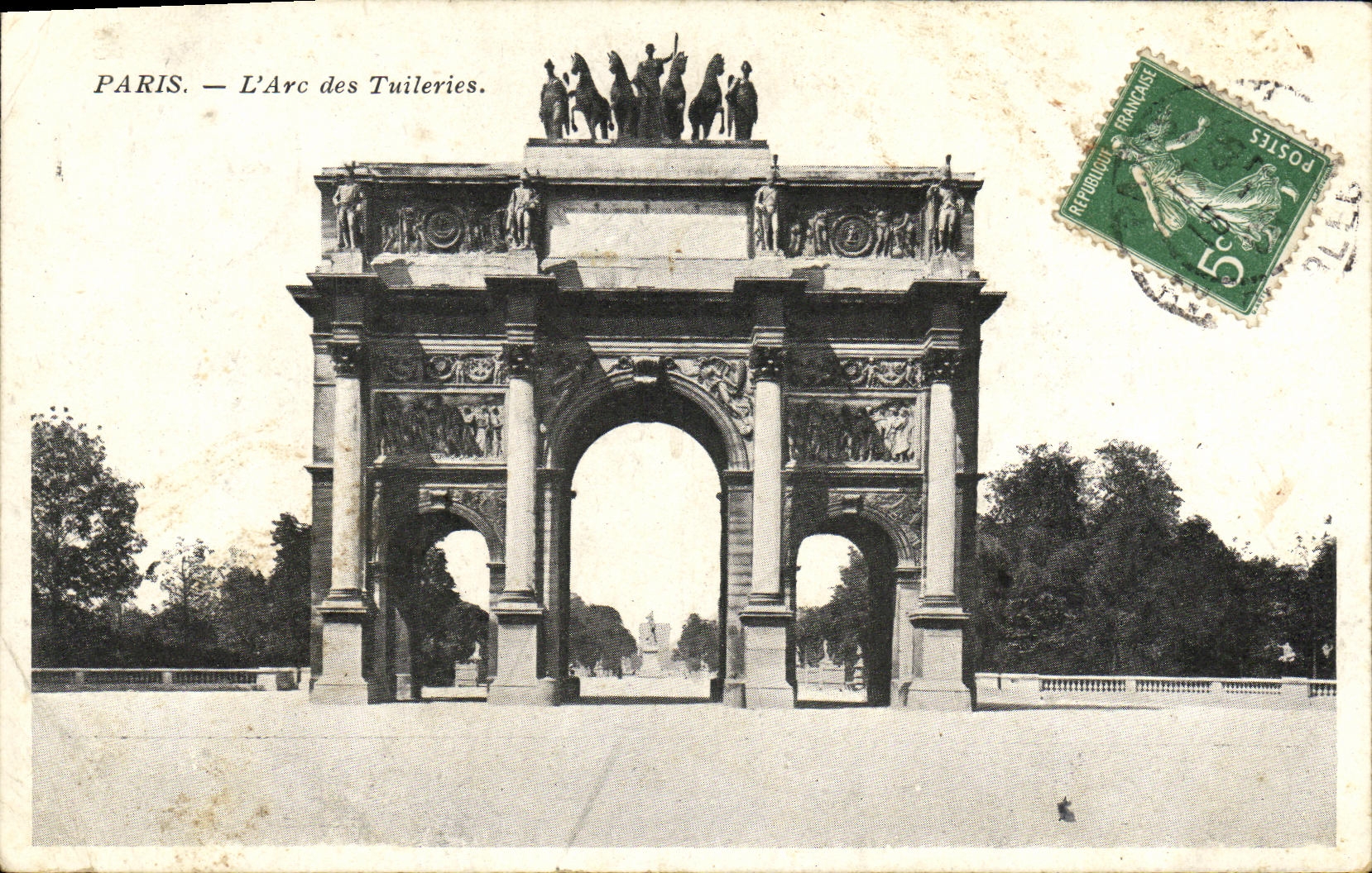 CPA Paris L Arc des Tuileries