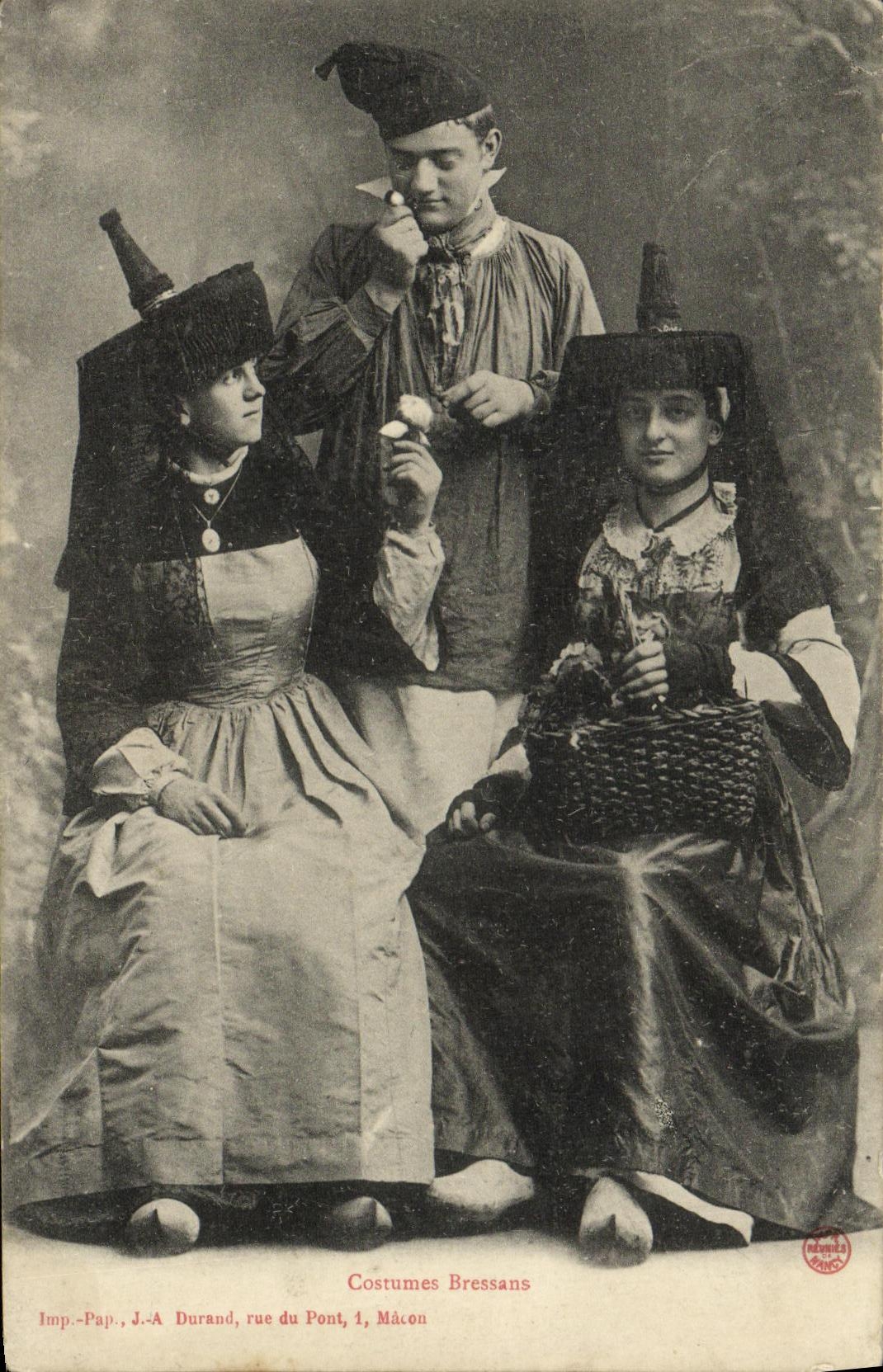 VINTAGE POSTCARD Costumes Bressans Folklore Caps