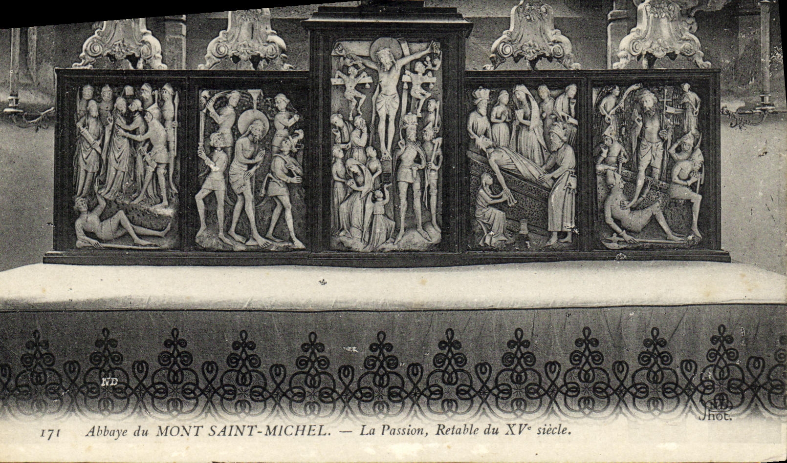 VINTAGE POSTCARD Abbey of Mont Saint Michel Passion Retable XV century old