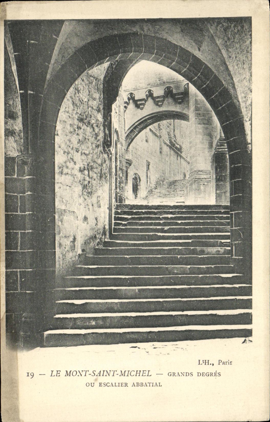 CPA Le Mont Saint Michel Grands Degres ou Escalier Abbatial
