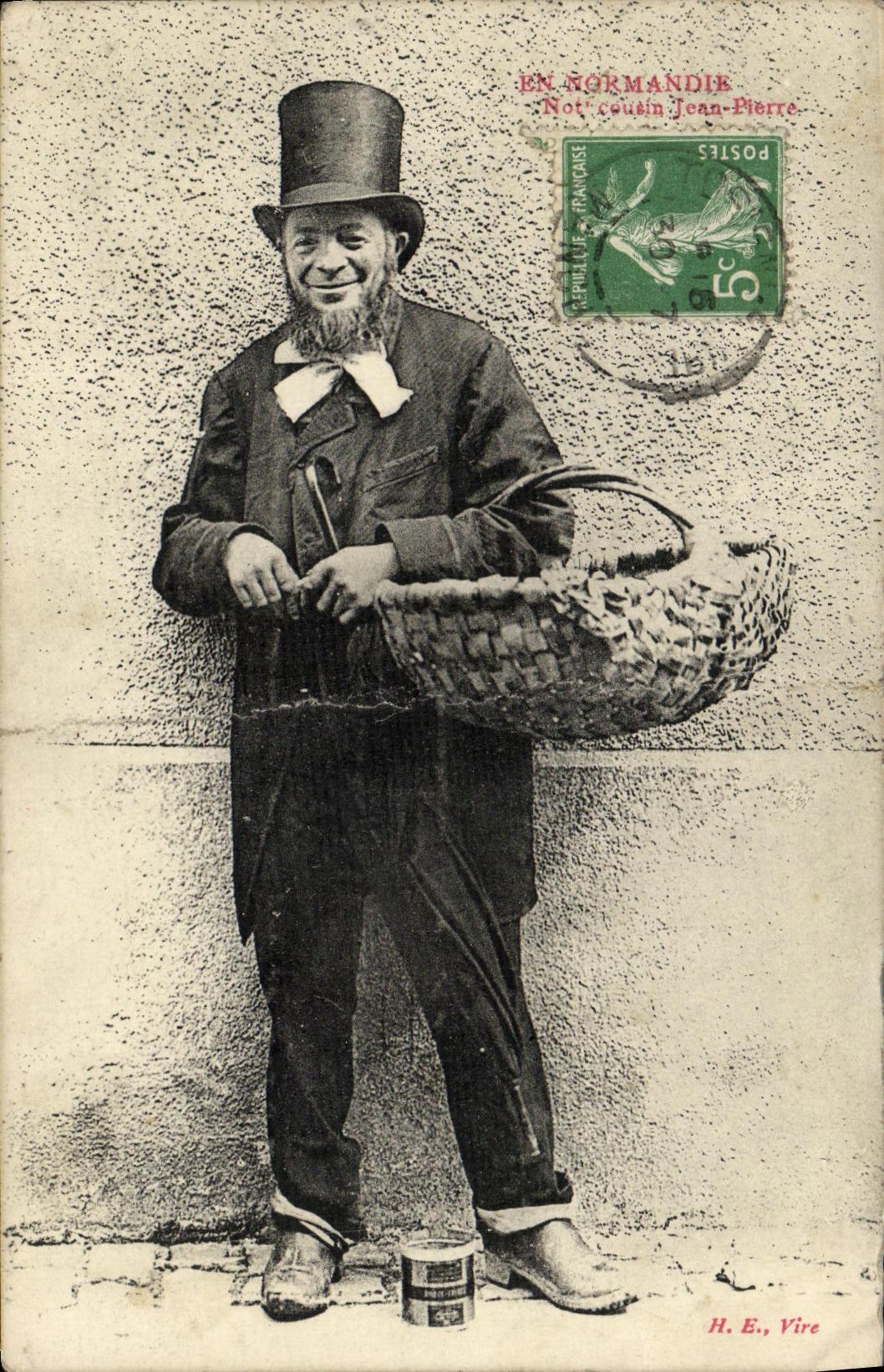 CPA En Normandie Not Cousin Jean Pierre Folklore Costume