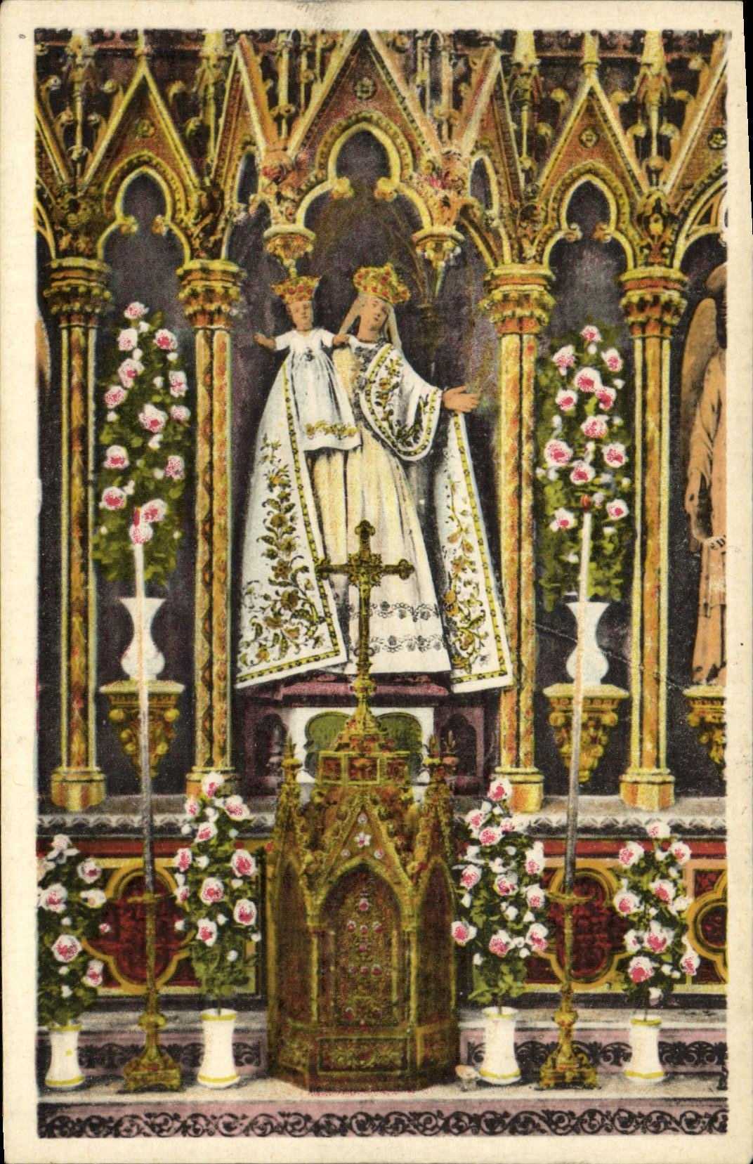 VINTAGE POSTCARD Good Help Notre Dame Basilica La Chapelle