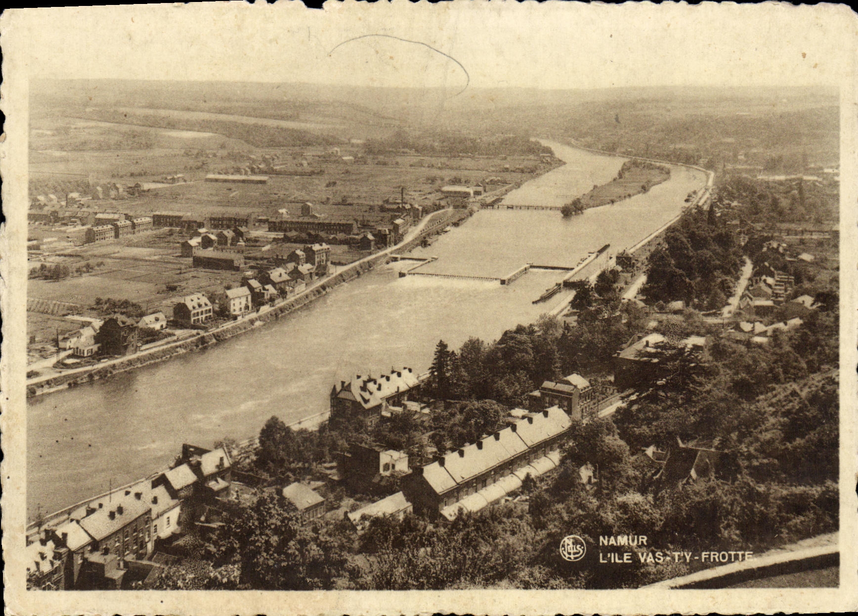 VINTAGE POSTCARD Namur L suit you T there Frotte