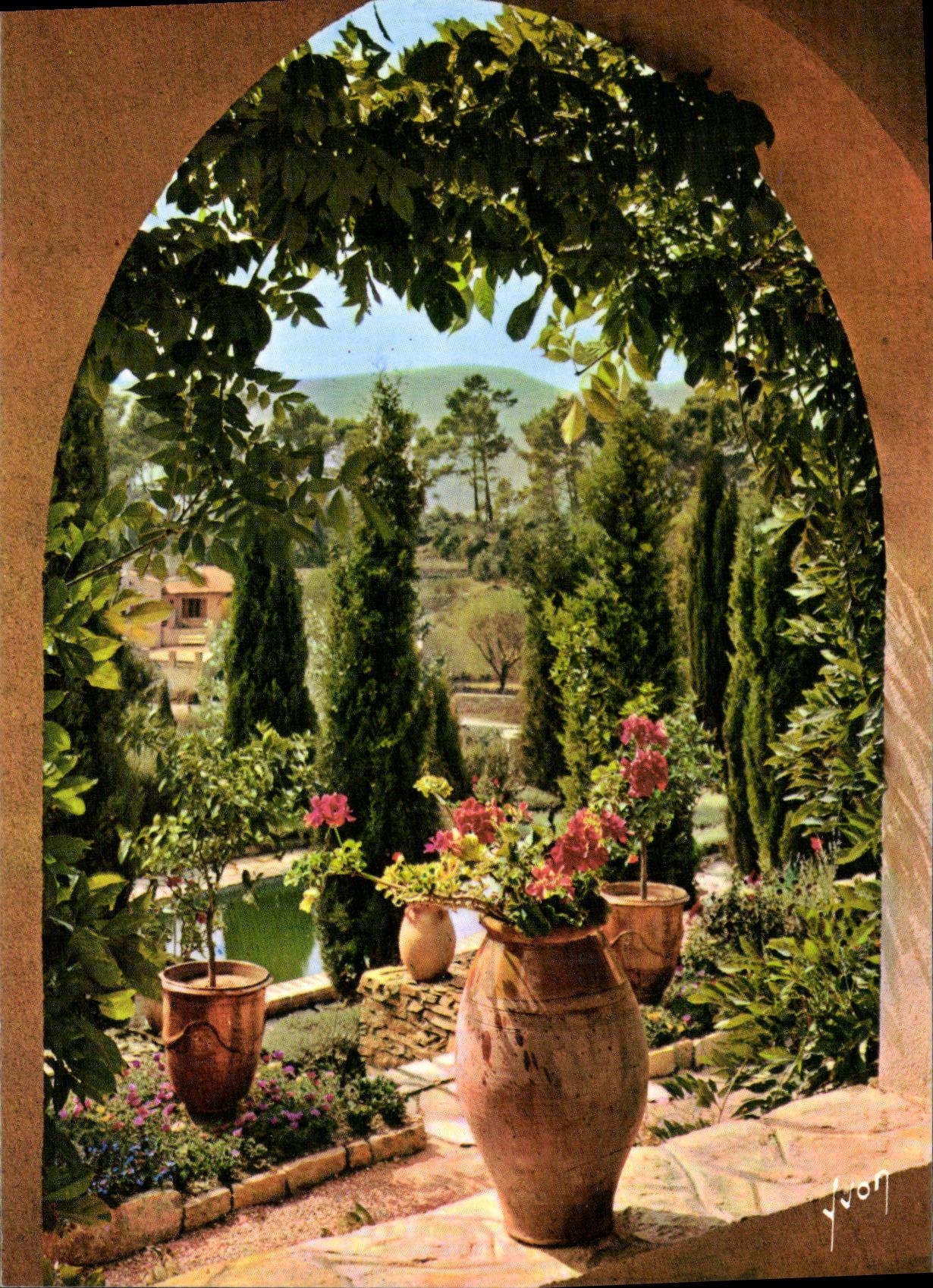 CPM La Cote d Azur Jardin Provencal