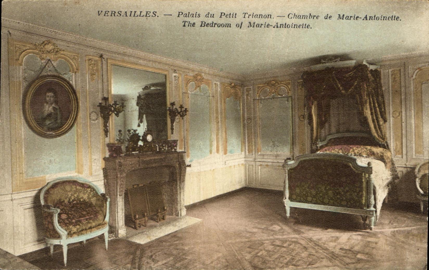 CPA Verssailles Palais du Petit Trianon Chambre de Marie Antoinette