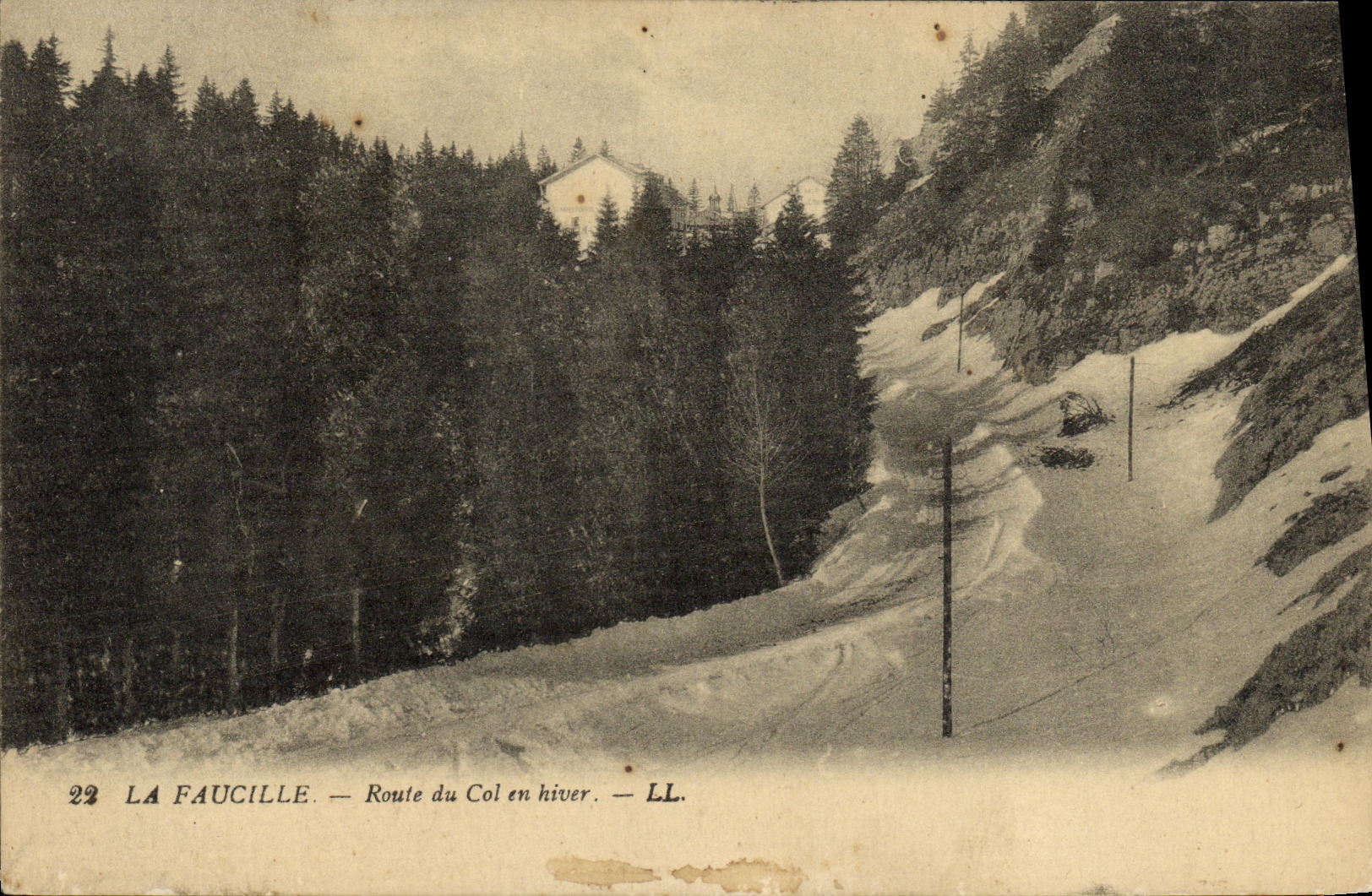 VINTAGE POSTCARD the Sickle Road of the collar in winter