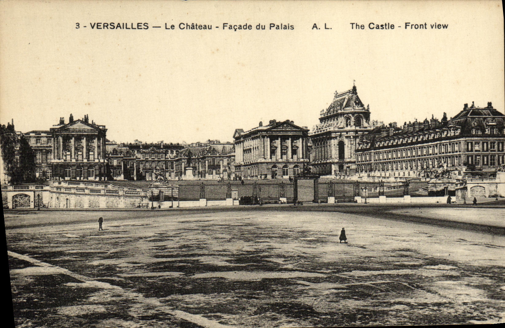 CPA Versailles Le Chateau Facade du Palais