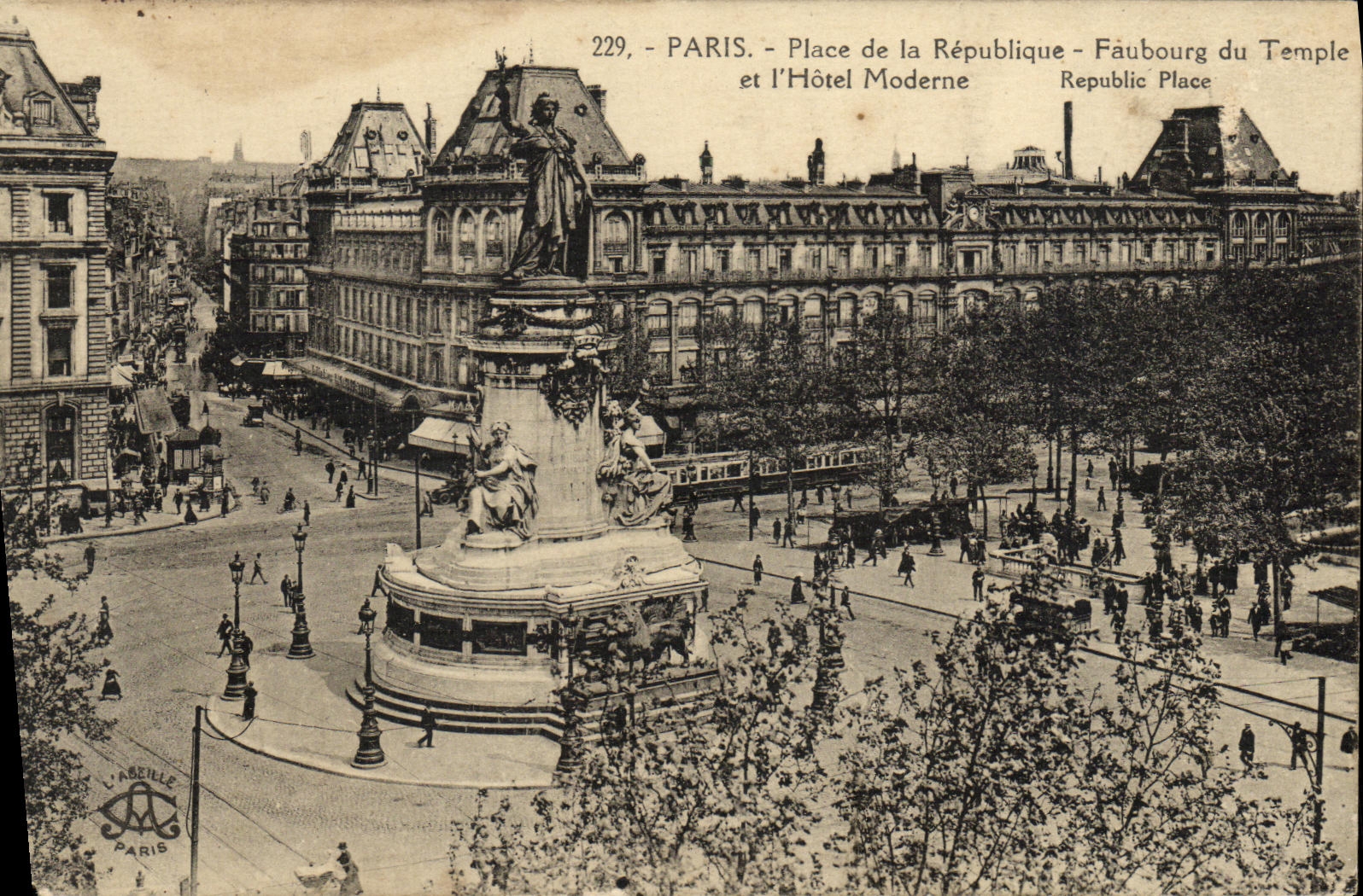 CPA Paris Place de la Republique Faubourg du Temple et Hotel Moderne Republic Place