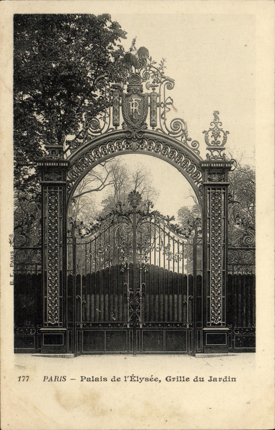 CPA Paris Palais de l Elysee Grille du Jardin