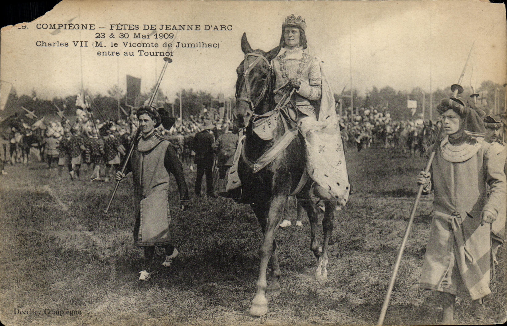 Los Fetes de Compiegne de la POSTAL de la VENDIMIA del arco de Jeanne D Charles 1909 VII entran al torneo