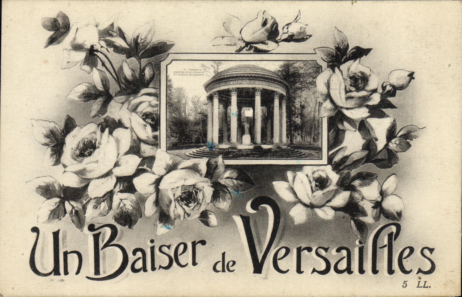 CPA Un Baiser de Versailles