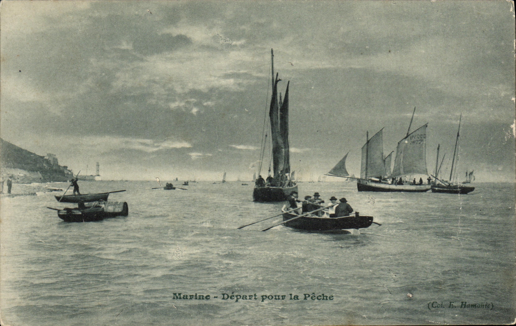 VINTAGE POSTCARD Marine Departure for the sin Boats