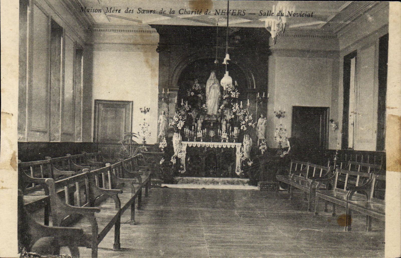 Oficina central de la POSTAL de la VENDIMIA de las ayudas de la caridad del sitio de Nevers del noviciado