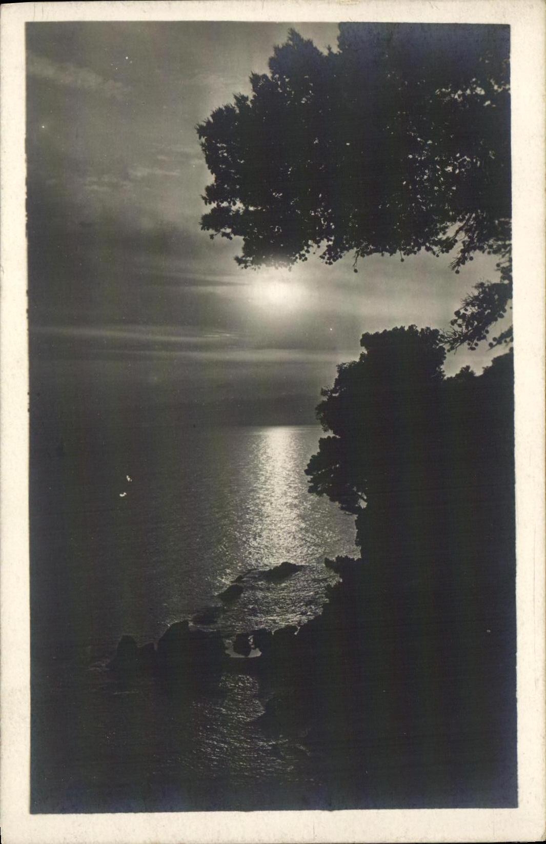 VINTAGE POSTCARD Crespuscule