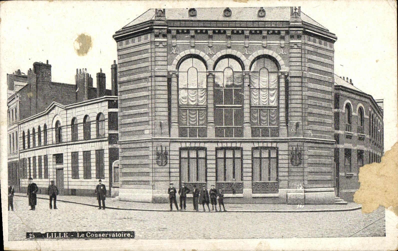 VINTAGE POSTCARD Lille the Academy