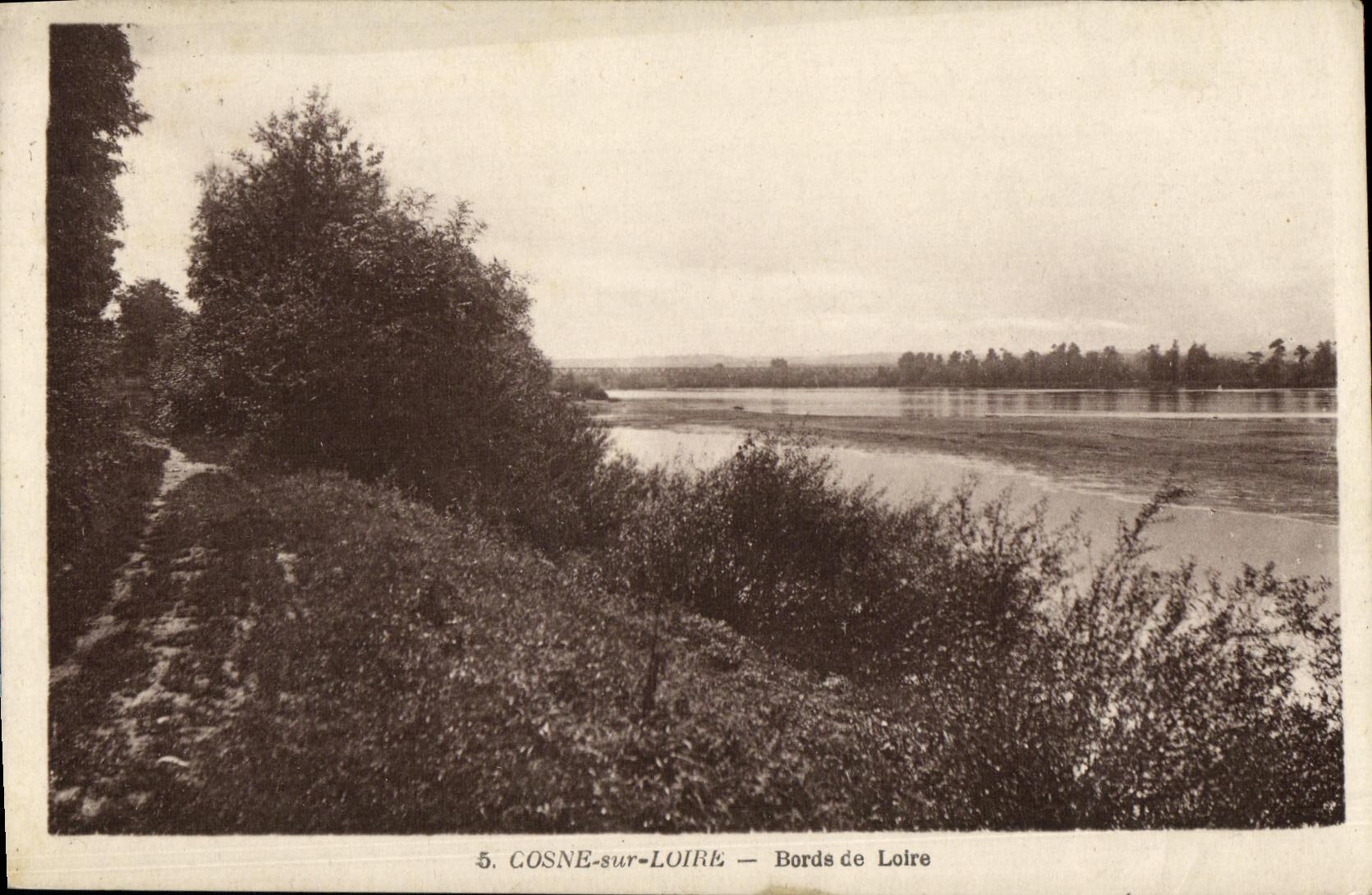 VINTAGE POSTCARD Cosne on the Loire Edges of the Loire