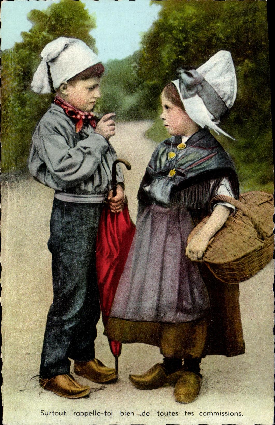 VINTAGE POSTCARD Surtout points out well to you all your commissions Enfants Folklore