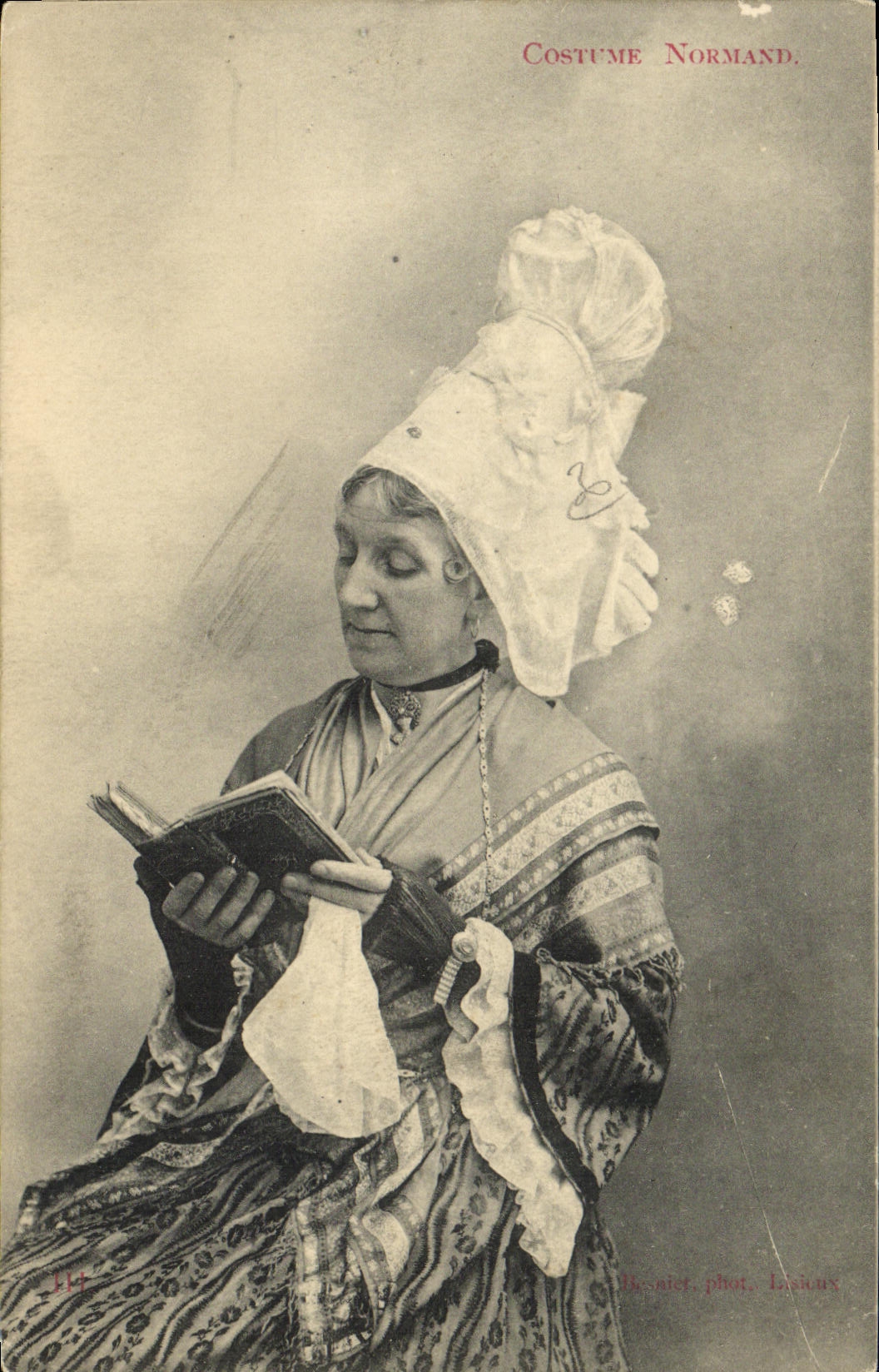 CPA Costume Normand Folklore