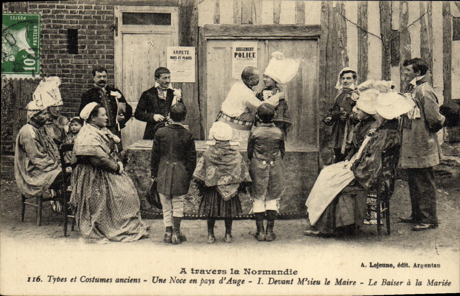 CPA Atravers la Normanide types et Costumes Anciens Folklore Une noce en pays d Auge 