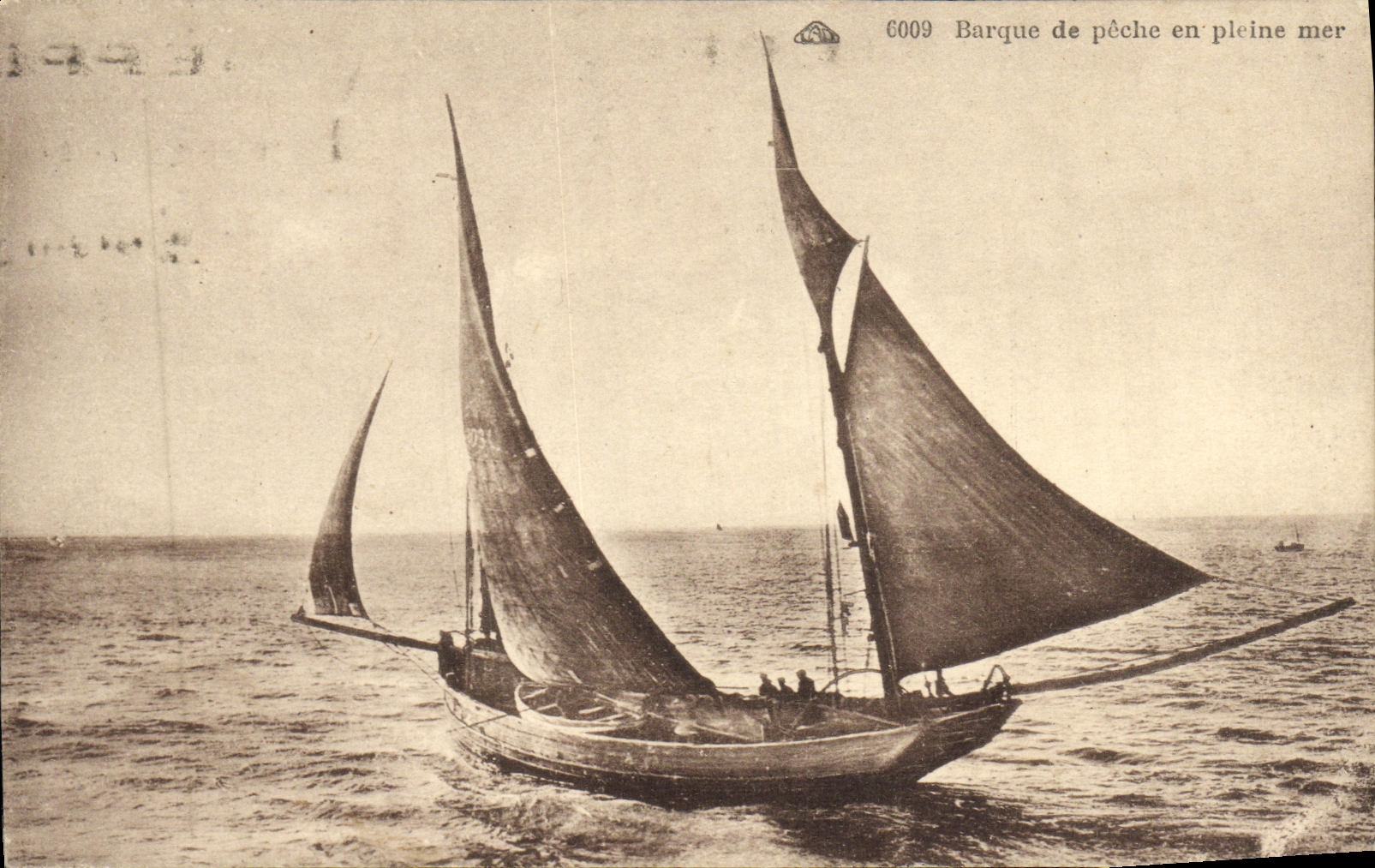 CPA Barque de peche en pleine mer