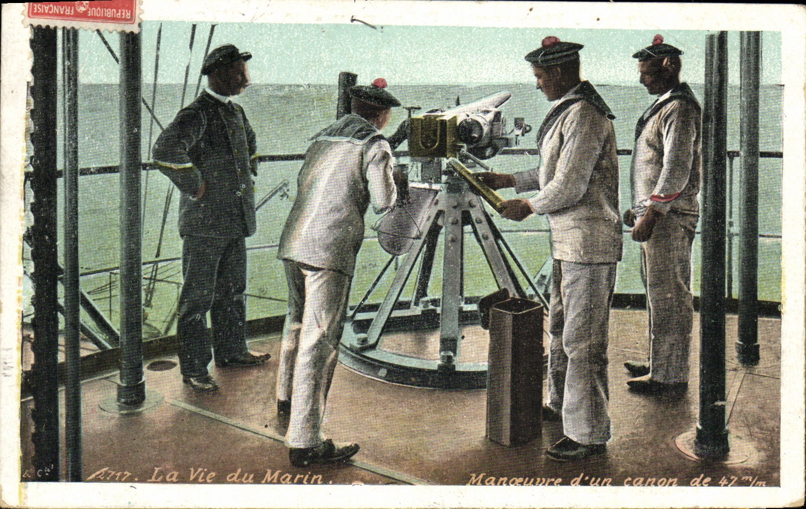 VINTAGE POSTCARD the life of the Sailor Operates D a gun of 47 mm