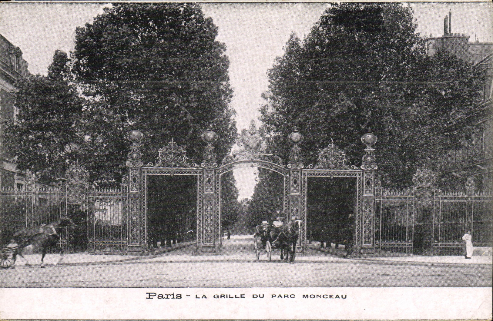 VINTAGE POSTCARD Paris the Grid of the parrc Heap