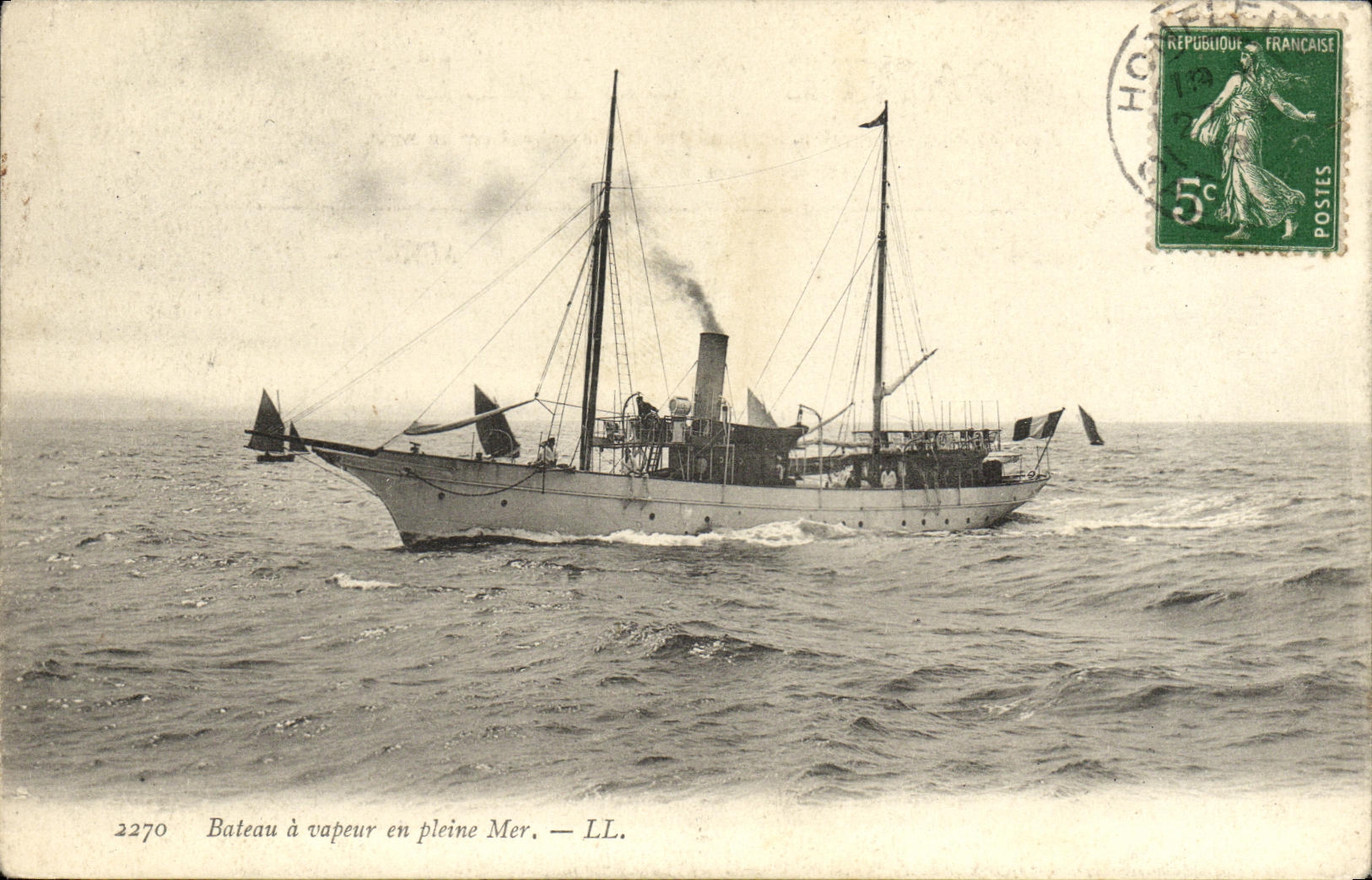 CPA Bateau a vapeur en pleine Mer