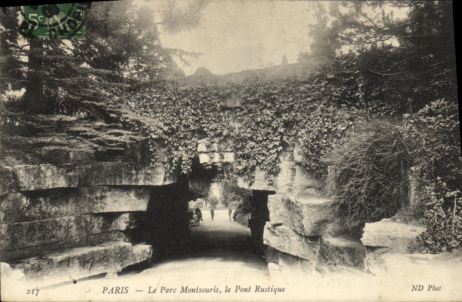 CPA Paris Le Parc Montsouris Le Pont Rustique