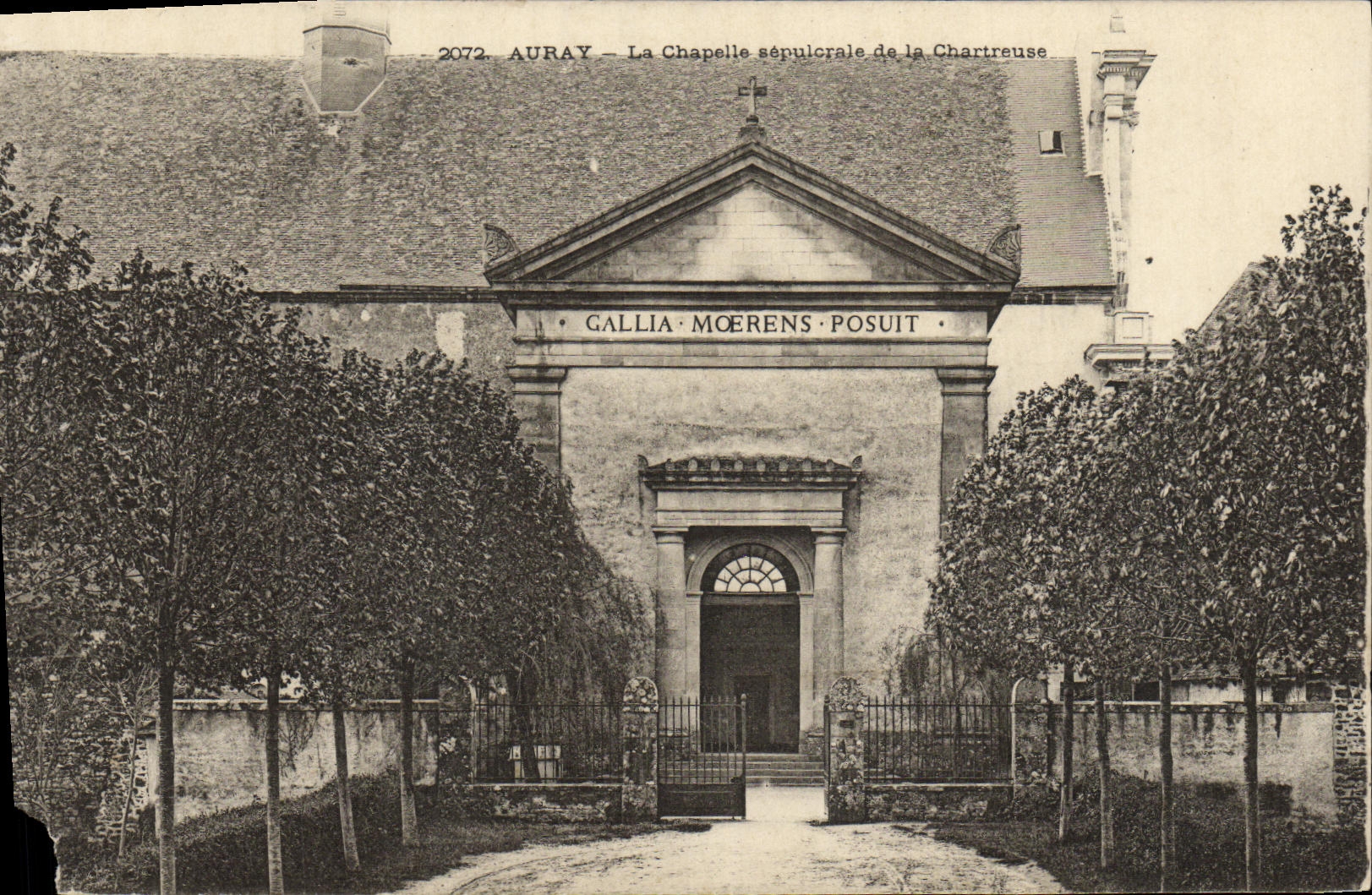 VINTAGE POSTCARD Auray La Chapelle sepulchral of Charteuse