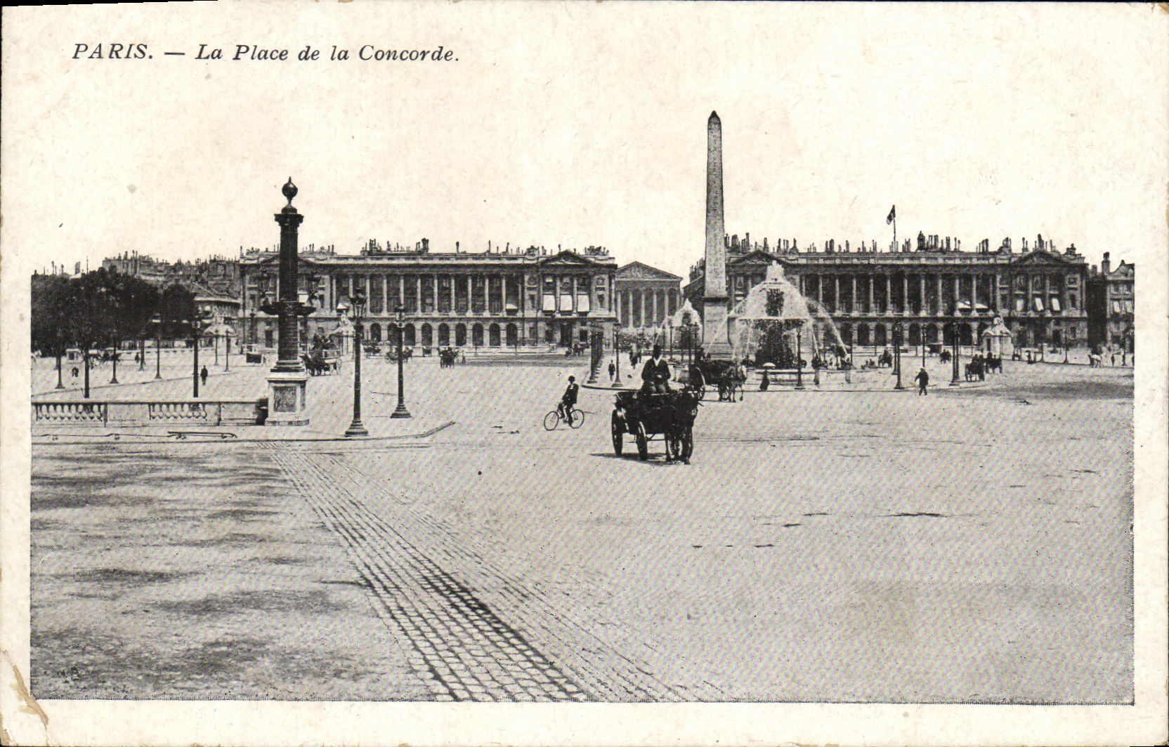 CPA Paris Le Place de la Concorde