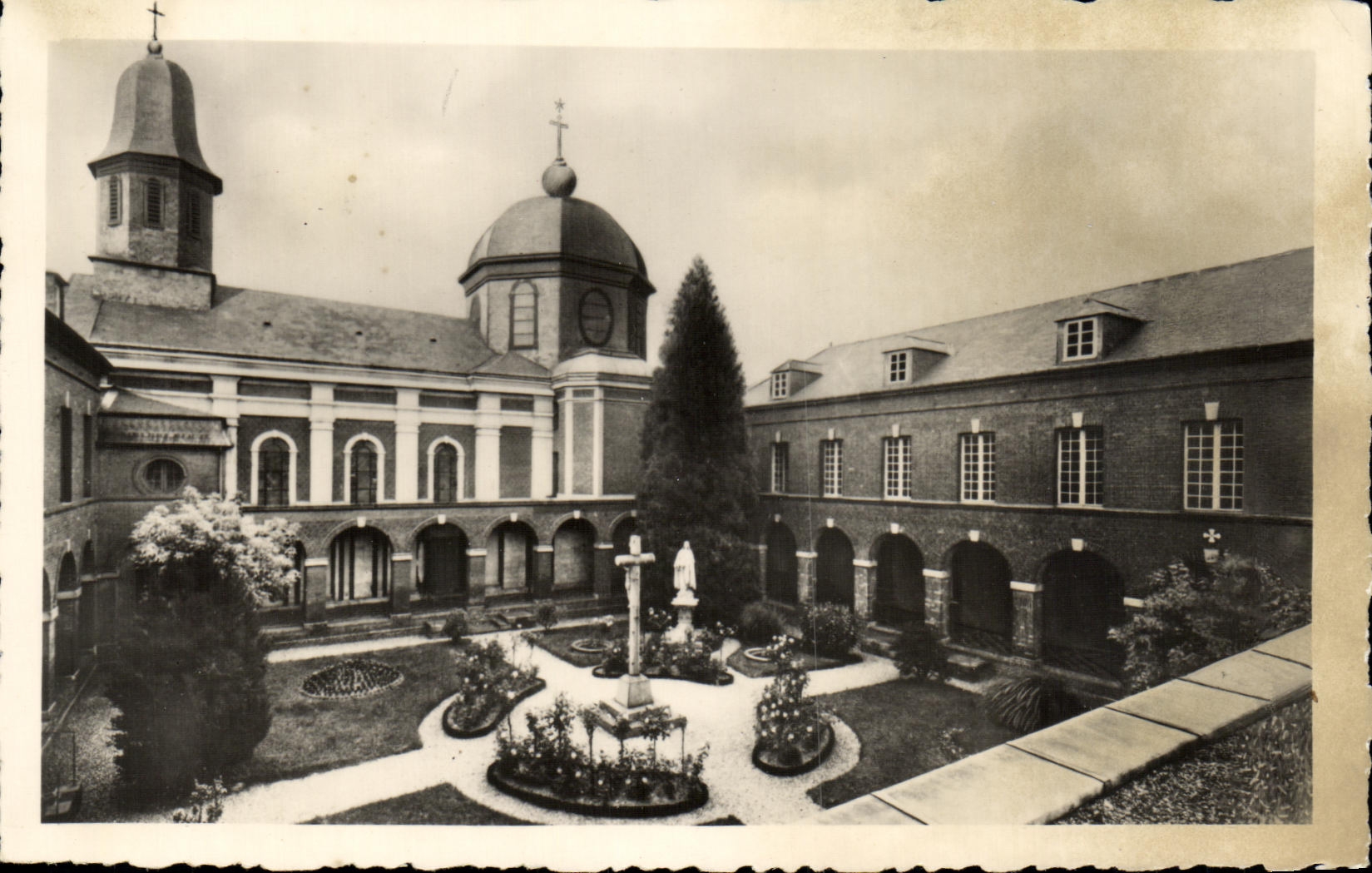 VINTAGE POSTCARD the Courtyard of Carmel de Lisieux seen of the terrace